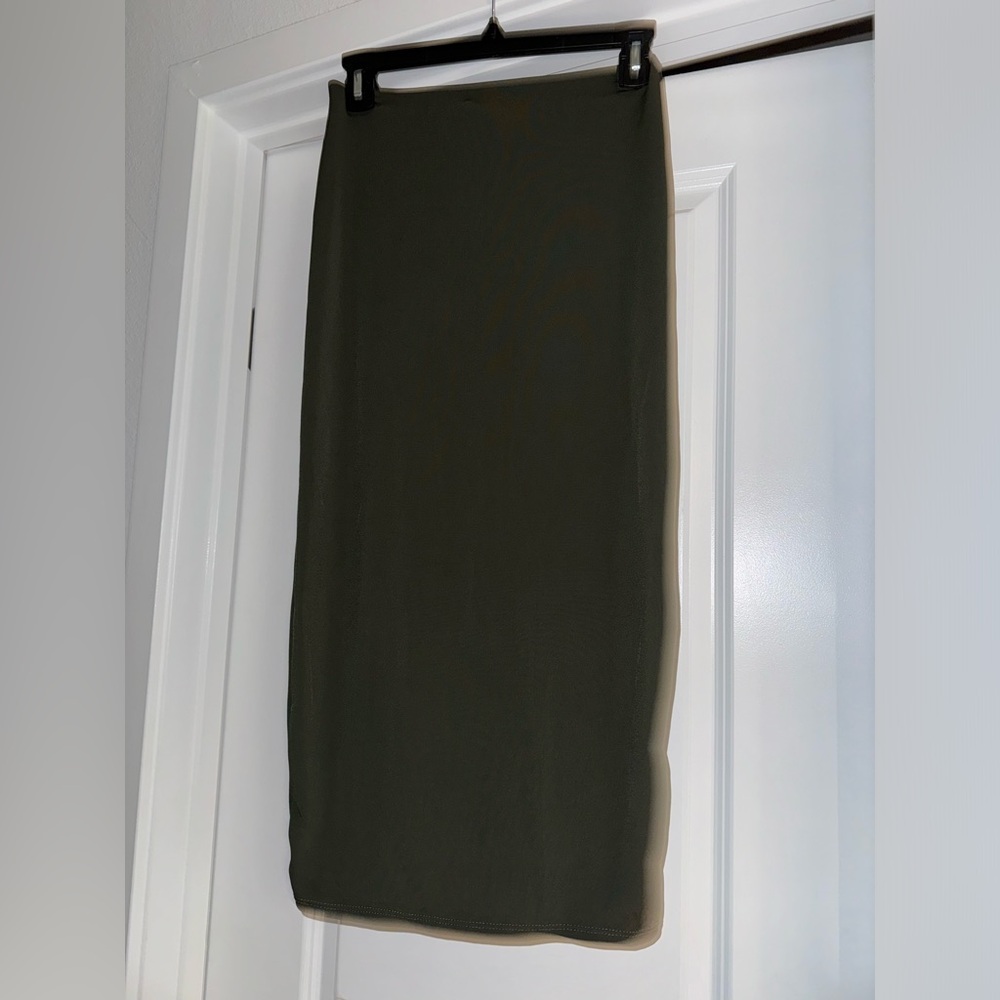 Fashion Nova olive green pencil skirt